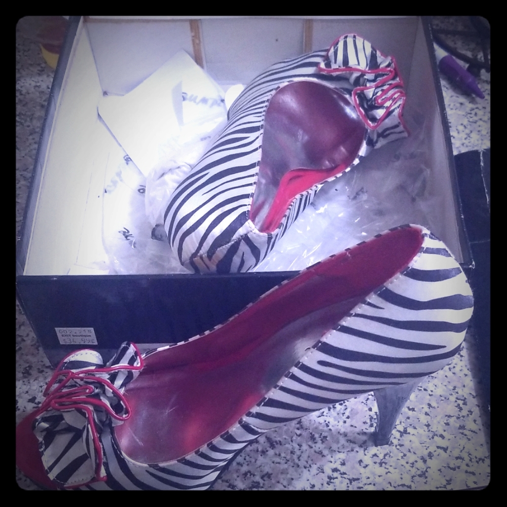 ZEBRA PRINT SHOES FROM BUMPER